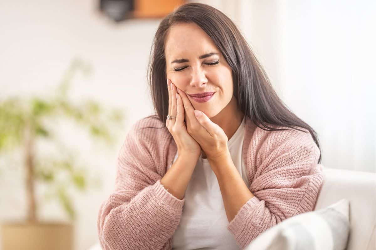 Featured image for “How an Emergency Dentist Helps Anxious Patients Feel Comfortable During Treatment”